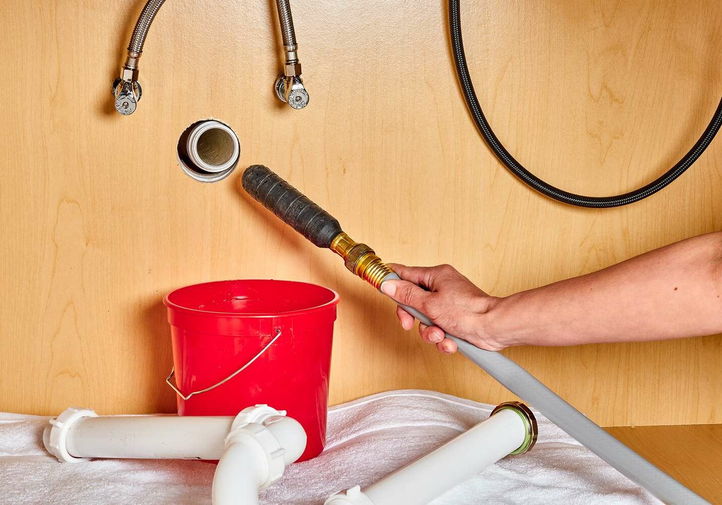 drain-cleaning-bladder-2718768-hero-028af492618344edb3ce7373714bddad drain-cleaning-bladder-2718768-hero-028af492618344edb3ce7373714bddad